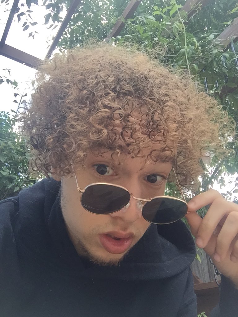 TRASHLlGHTSKIN's tweet photo. Never delete twitter https://t.co/ThjGxVzmZn