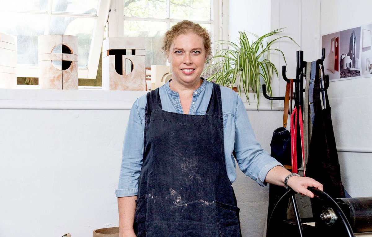 thedesignfiles's tweet photo. Exploring form and geometry through the architectural ceramic works of artist Jane McKenzie. https://t.co/HnwQd5qlR6
#TheDesignFiles #TDF #studiovisit #TDFstudiovisit #ceramics #ceramicist #Sydneymaker #Australianmaker #clay https://t.co/8VW9Pef9jo