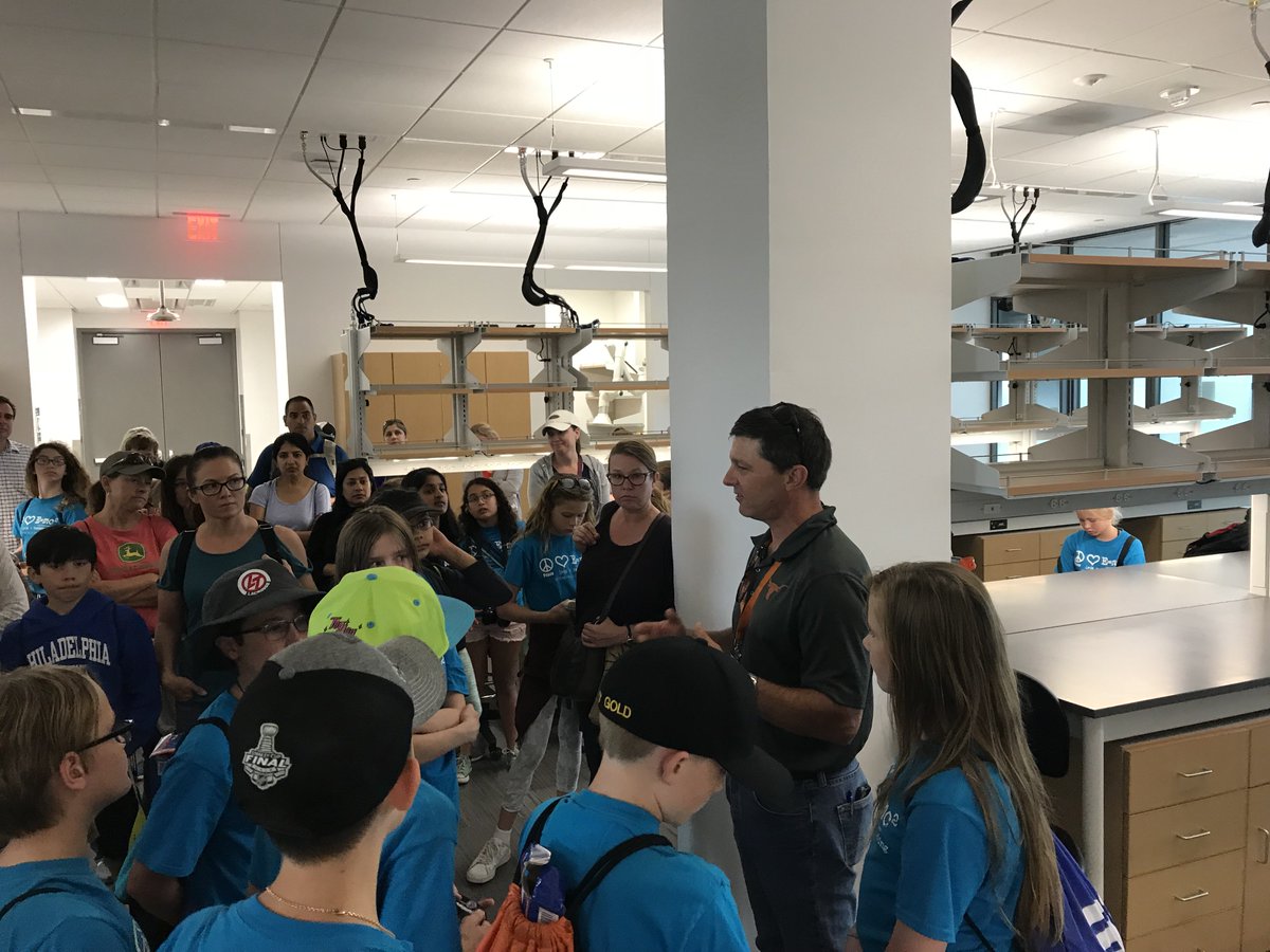 LT_teach's tweet photo. The kids will sleep well tonight! #5miles #Austinlibrary #ACL #stevierayvaughn #Dellmedicalschool #toyjoy #Whotel https://t.co/42mMGpM8u3