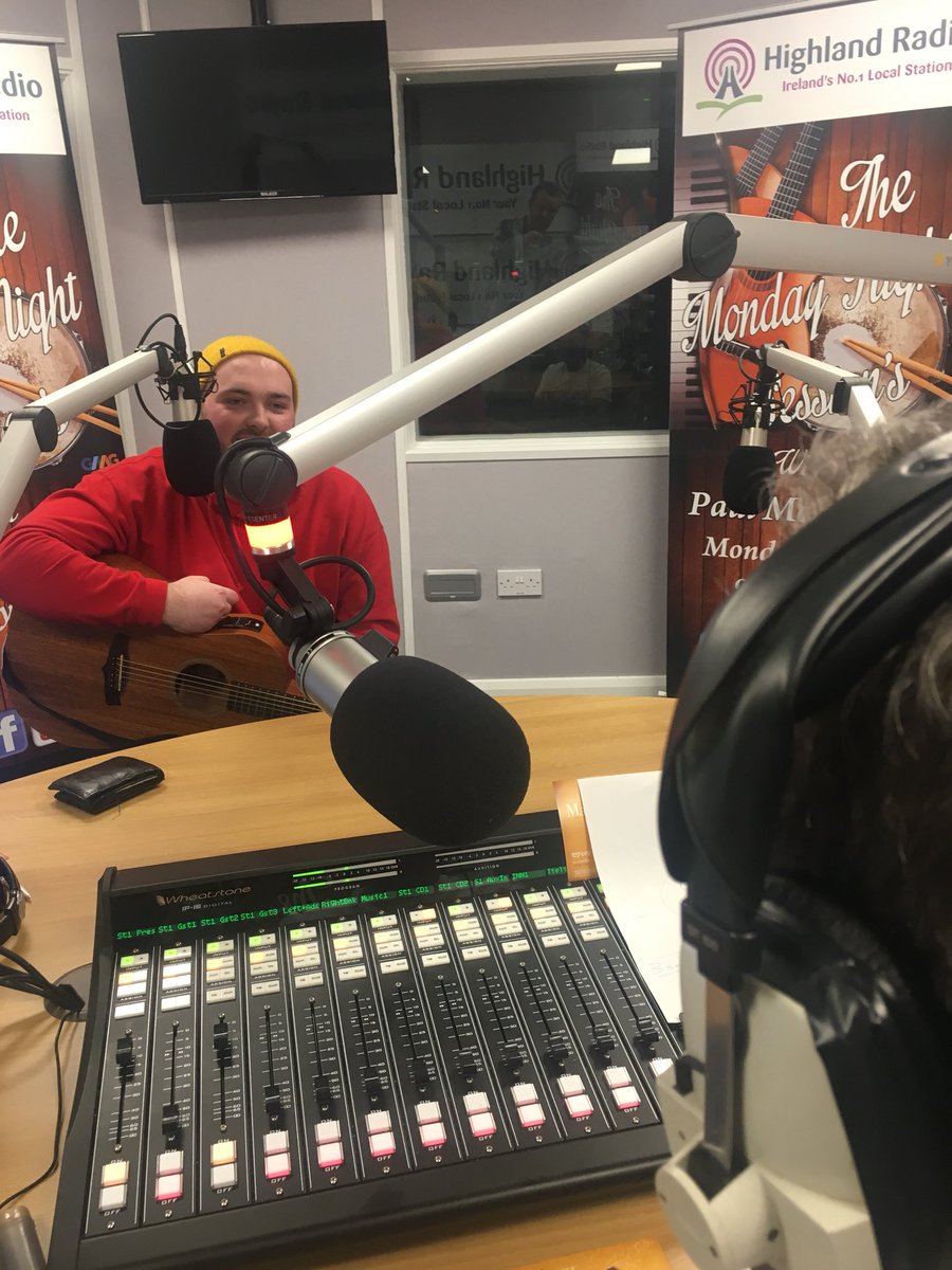 What a gent is <a href="/ConormaleyMusic/">Conor Maley</a> on <a href="/highlandradio/">Highland Radio</a> #irishmusic live every Monday night 9pm <a href="/irishmusicparty/">#IrishMusicParty</a> <a href="/paulmcdevitts/">Paul  Mc Devitt</a> <a href="/LindaMcGroarty1/">Linda Mc Groarty</a> <a href="/JimmystaffordDJ/">Jimmy Stafford</a>