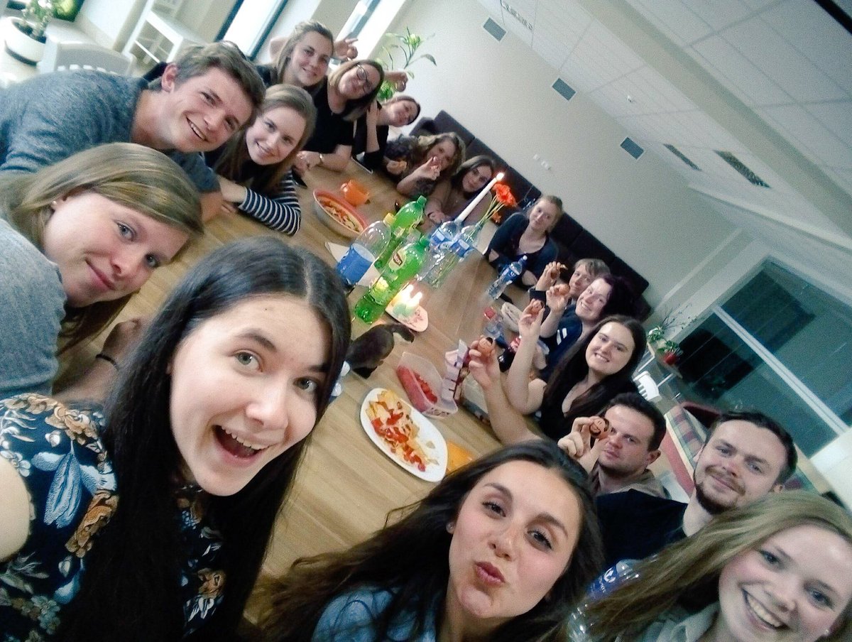 BethjmOT's tweet image. Even EliOT made an appearance during our final meal together on Saturday! English students served Nachos for starters. Belgium students made chicken veg and rice for main course. So lovely to all get along so well! 💚🌎#CUOTter #LithuaniaSPD2018 #OTstudents