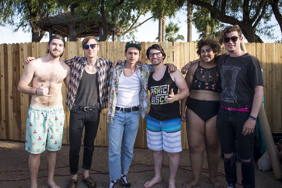 peepawincrocs's tweet photo. Best weekend ever??? Best weekend ever. #BandSplash @DREAMERSjoinus https://t.co/iwZvsn4A0E
