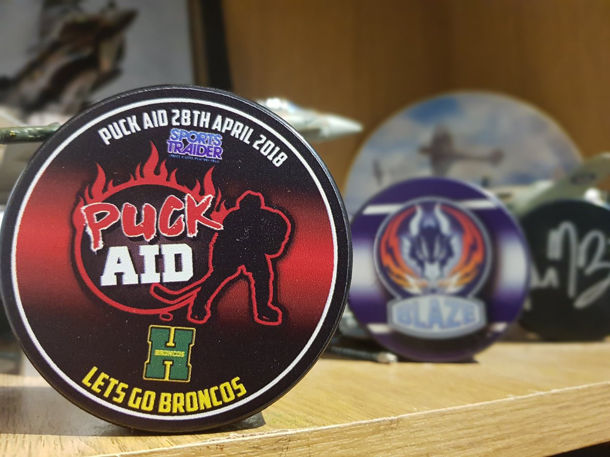 CCartwright1984's tweet photo. Is it time for @PuckAid #2019 yet?? Such a fantastic night out in Milton Keynes. #HockeyFamily #PuckAid2018 #HumboldtStrong #SportsTraider #FiveOn3 #Charity https://t.co/GXtdrB4yoZ
