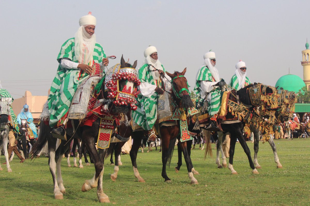 Osisiye's tweet photo. mild reminder that i have so many pics of northern nigeria culture and the durbar, and willing to share my catalogue w/interested buyers. #northerndiaries #northernnigeria #kanodurbar #katsinadurbar https://t.co/PsIQz1aOJR
