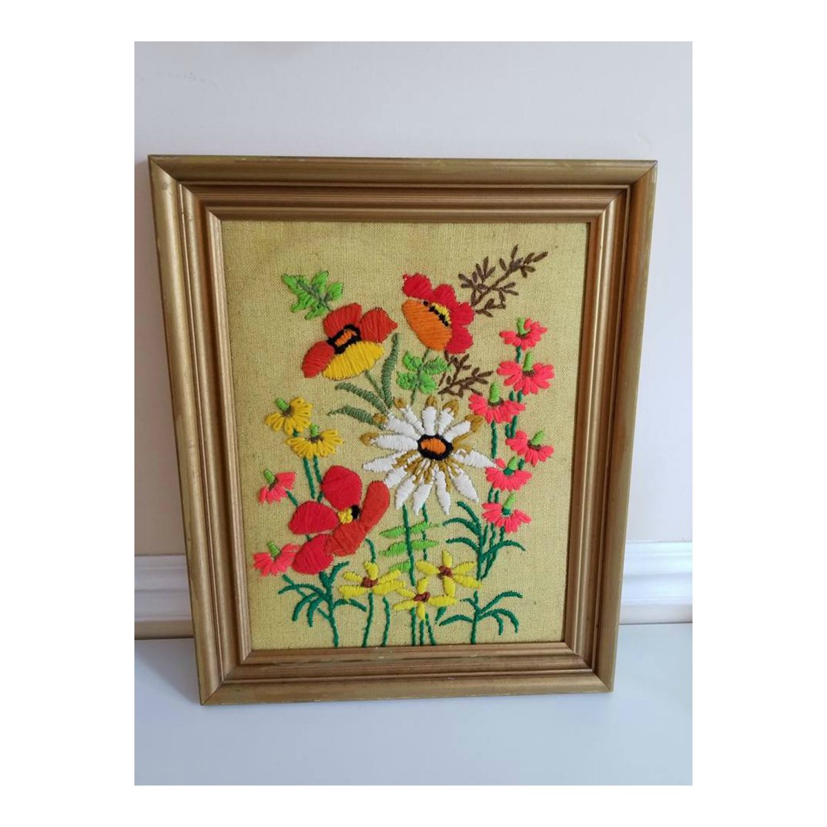 JunkYardBlonde's tweet photo. Vintage Floral Crewel, Completed Crewel, Wildflowers Crewel, Framed Crewel,Embroidered Wall Hanging, Embroidery, Flower Needlepoint, 1960s https://t.co/eJSyo2pQKE #housewares #homedecor #framed #embroidery #completedcrewel #flowerneedlepoint #framedneedlework #floral https://t.co/HV45vwHuZ9