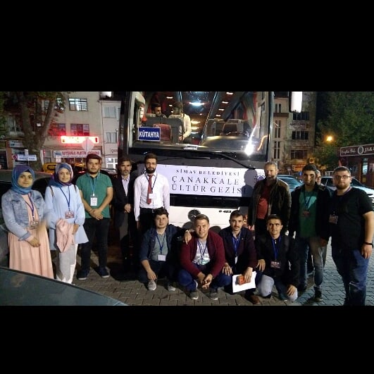 Üniversiteli Ak Gençlik olarak Düzenlediğimiz Çanakkale Gezimize Yola Çıktık Kazasız Belasız İnşallah. Başta Simav Belediye Başkanımız Süleyman Özkan' a ve Ak Parti Gençlik Kolları Başkanımız Ali ihsan Kuşdemire Teşekkür Ederiz. Allah Razi Olsun Hepsinden.