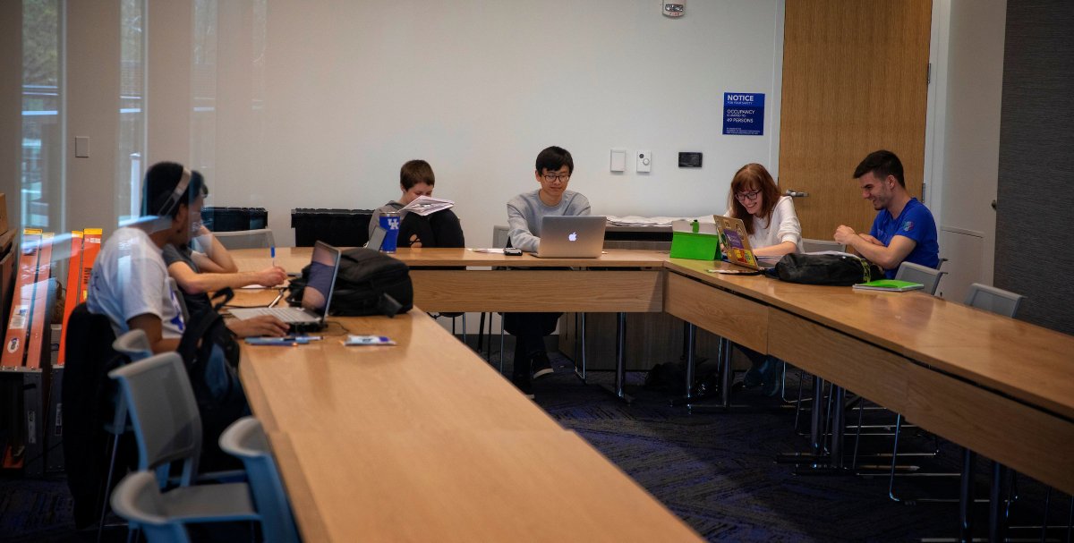 universityofky's tweet photo. If you're wondering why we're calling the new Student Center the living room of campus, this is why. It's a place where students can gather, create, break bread and build community. #seeblue https://t.co/cmjvySzQOZ