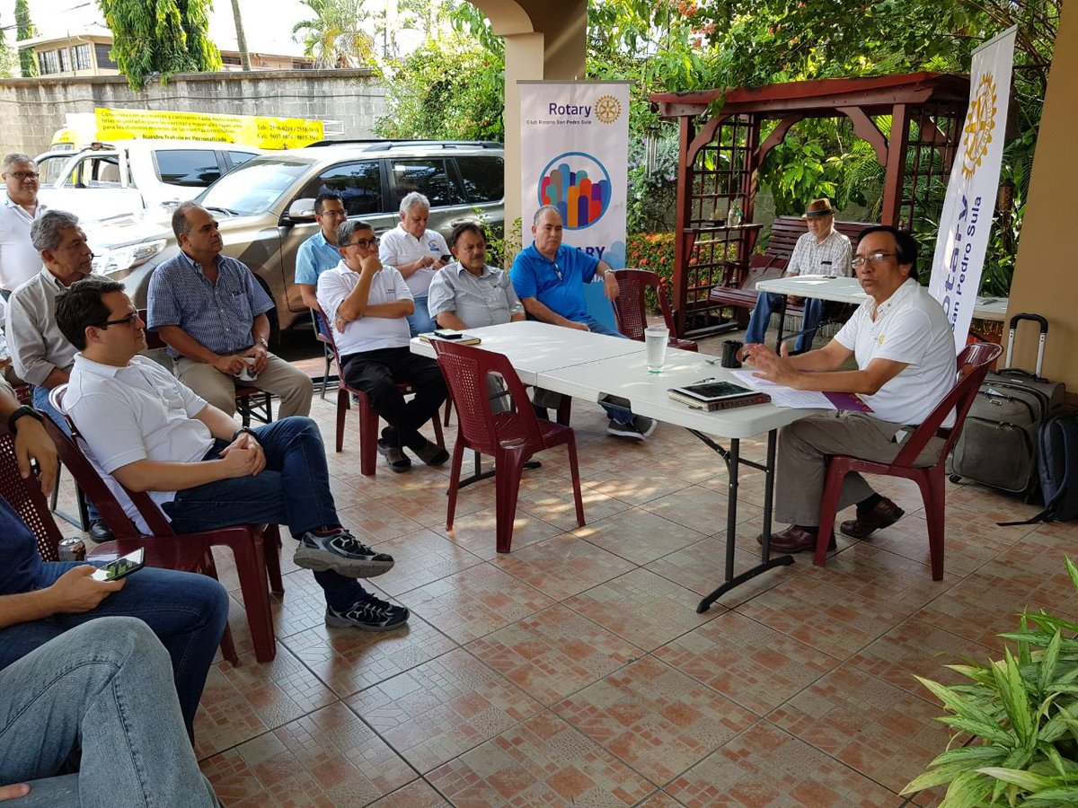 Rotarysps's tweet photo. La capacitación es un aspecto fundamental para garantizar la continuidad y el éxito en Rotary.                 #GentedeAcción                                            #D4250
#RotarySPS https://t.co/p7tOYnKzFD