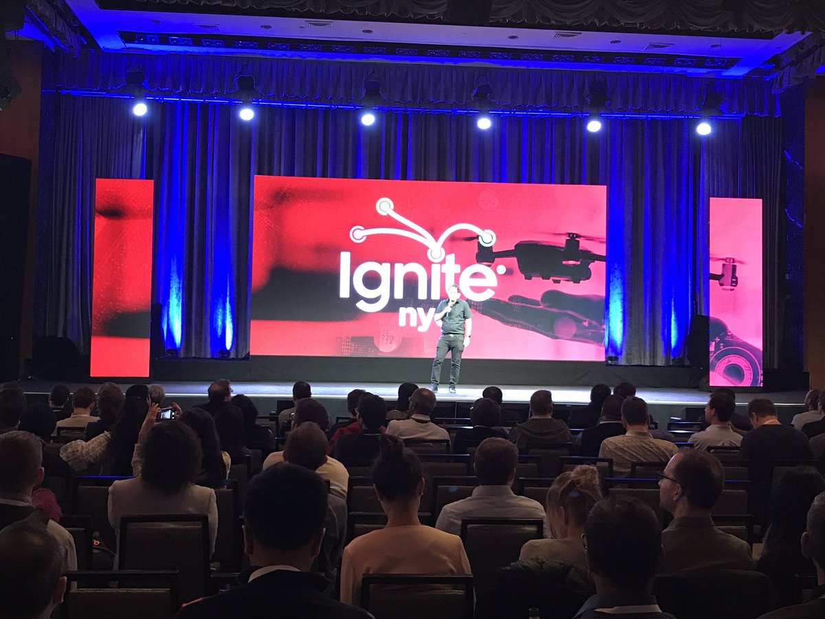 coinop29's tweet photo. Me presenting @ignitenyc ! https://t.co/zJ6uIwBLmh