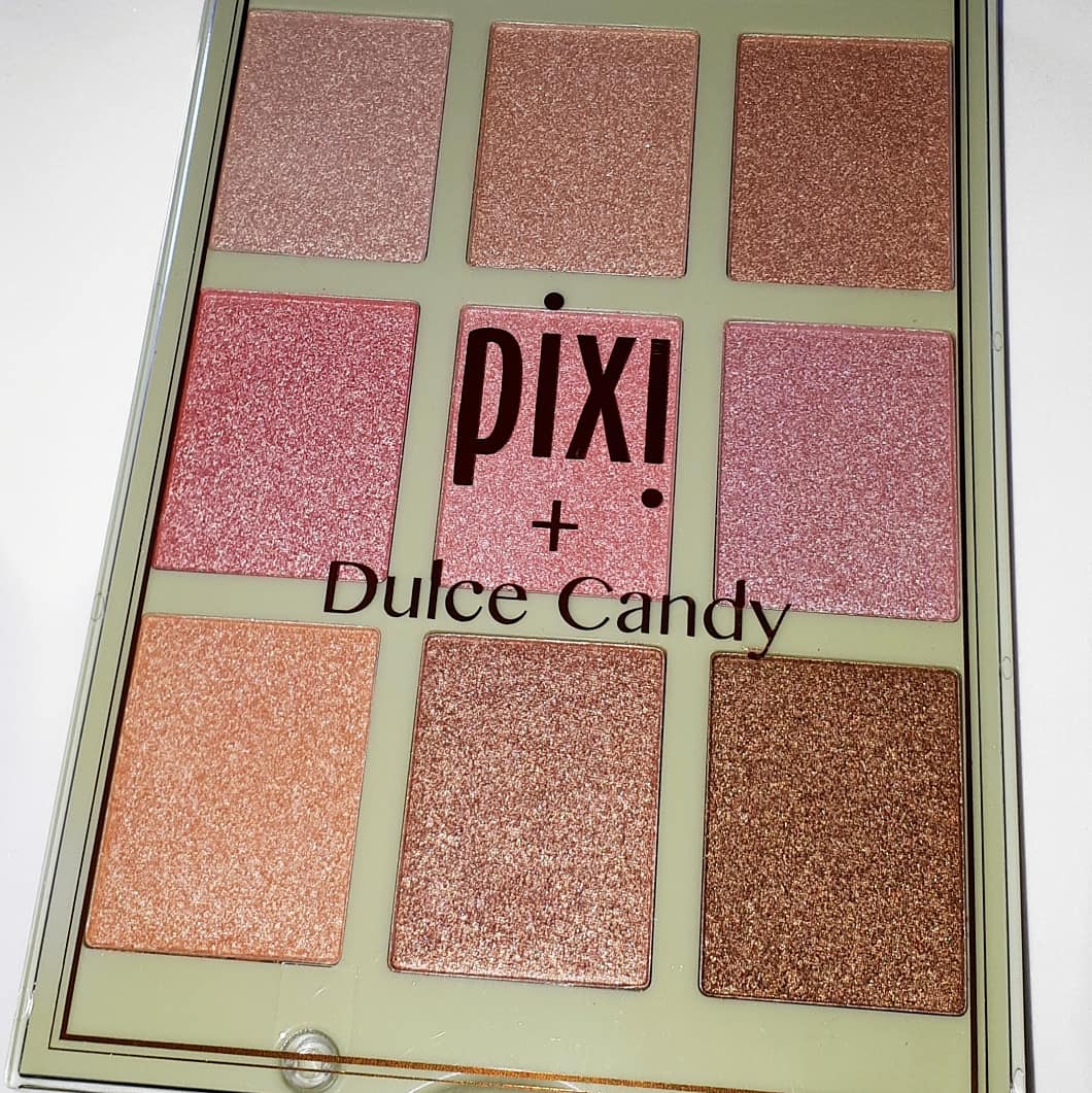 JoettaArlene's tweet photo. #pixibypetra #weyliehoang #dulcecandy #chloemorello #beauty #makeup
Let's just take a second to admire the beauty of these products. This is why Pixi is one of my favourite brands!
@PIXIBeauty
@callmeweylie
@dulcecandy
@ChloeMorello https://t.co/CCshOoEFLa