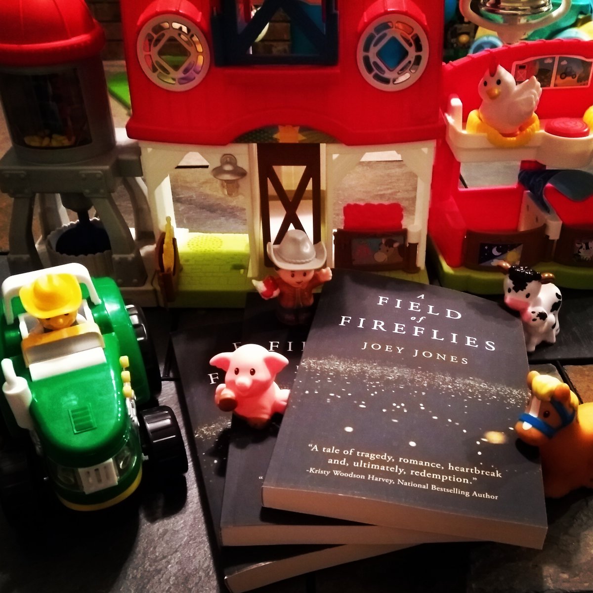 JoeyJonesWriter's tweet photo. Pick up your copy of "A Field of Fireflies" at the New Bern Farmer's Market tomorrow (Tuesday, May 1, 2018: 10am-2pm).
#farmersmarket #backporchreading
#onthefarm #farmfriendly https://t.co/m7DmIjqZh3