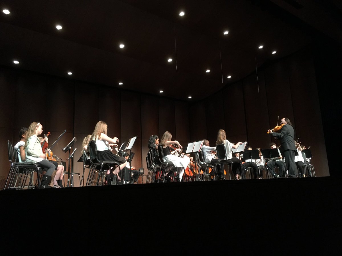 BenFranklinFPS's tweet photo. 5th grade orchestra is up first! Great start to the performance! https://t.co/QYHVKcK49G