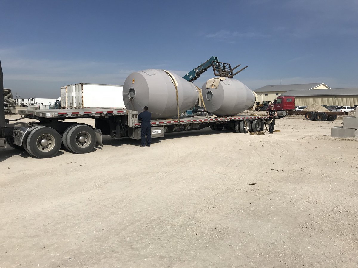 EliteRediMix's tweet photo. Last load of new drums for the year !  Thanks con-tech manufacturing @CTMMixers .  First 3 in action and mixing as advertised 👍 https://t.co/39NvIsgqBV
