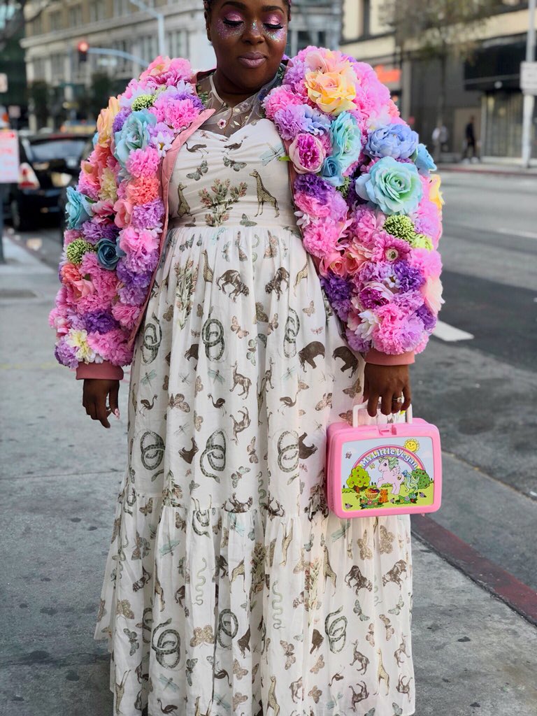 StudioMucci's tweet photo. I wake up everyday and choose to be me. 💖🌸🧡🌻💛🌼💚🌿💙🦋💜 https://t.co/hMt1cR52Qz