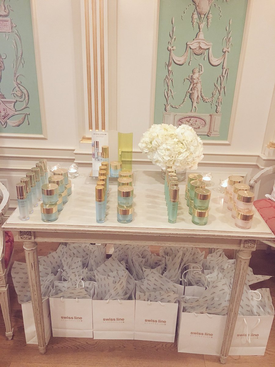 krystintysire's tweet photo. Had the best time at @MaisonLaduree last week with the incredible @SwisslineBG team! These products are very moisturizing, help with many skincare concerns and of course, are seriously beautiful. 🌸🌸 #swisslinecanada #laduree #macaron #maisonladuree #swissline https://t.co/teYLJb17sr
