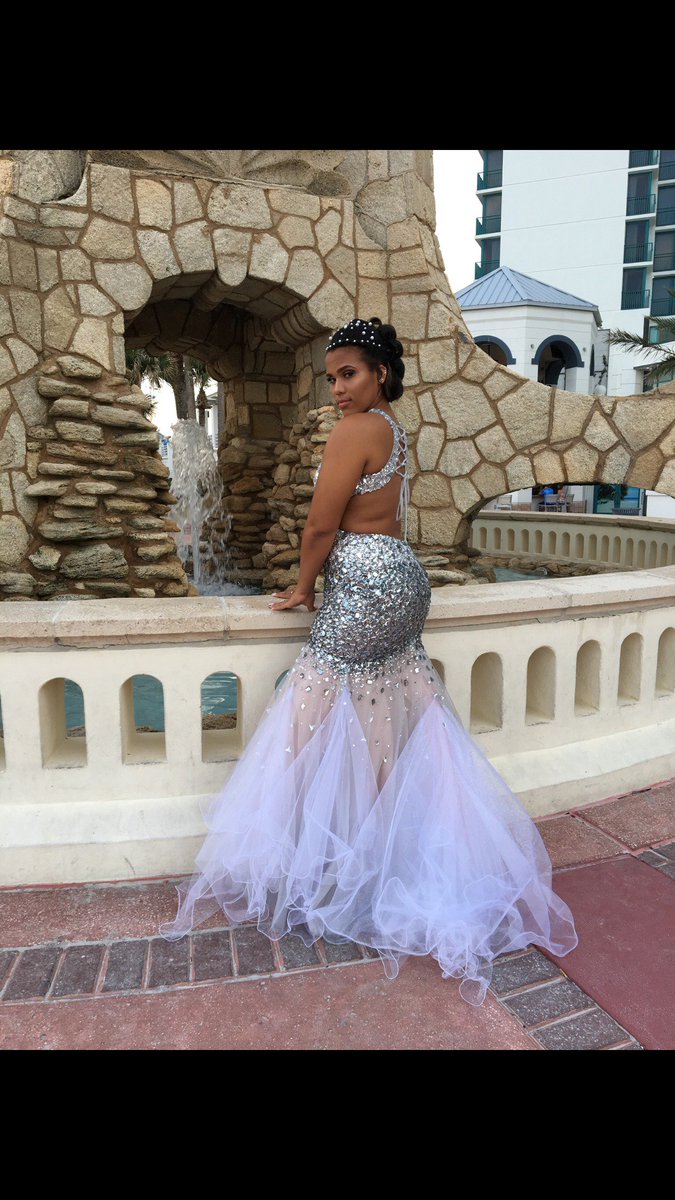 Brayswayz's tweet photo. Shine Bright💎 #Prom2k18 https://t.co/wloi452zNl