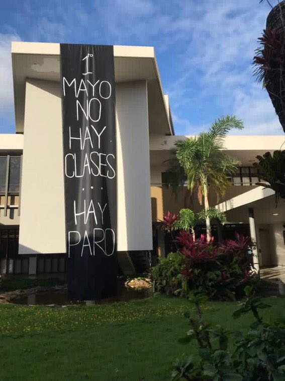 csocialuniv's tweet photo. Nuestro trabajo en sí mismo constituye un acto de protesta, por lo que ¡#El1roPARAMOS el comedor en la UPR-RP para #AlimentarSolidaridad en la Luis M Rivera como parte de la paralización nacional!
En Puerto Rico #NoComemosAusteridad #DignidáDignidáyViviendaPaEstudiar (!) 🍽🏠 https://t.co/y8LKmDOsUB