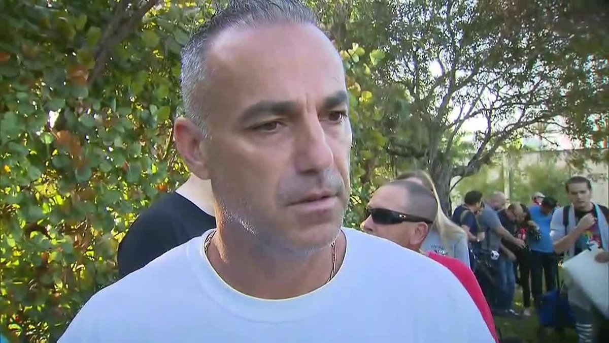 #BREAKING: Father of Parkland victim files lawsuit against disgraced deputy bit.ly/2FxlsVI https://t.co/f0Px0Ti0WM
