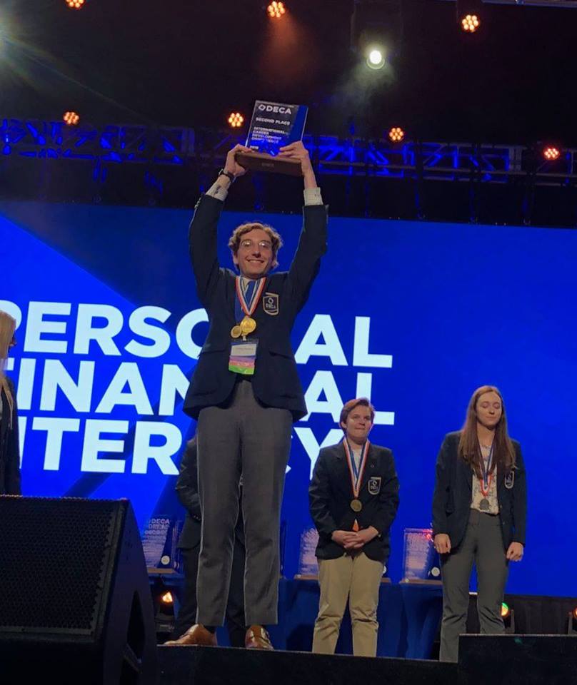 mass_DECA's tweet photo. So proud of our #MassGlass winners at ICDC!  And all of our award winners and attendees who helped MA DECA to #BuildyourLegacy this year! https://t.co/uNdBuykSEa