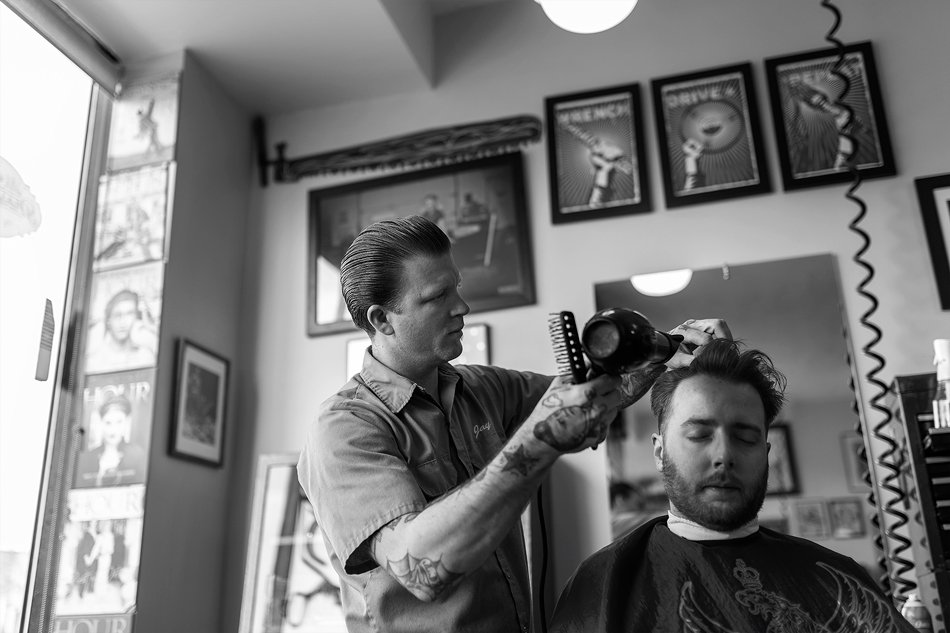 jsingletonphoto's tweet photo. #photographer #craftsman #blackandwhite #barber #portraitseries #jsingletonphoto #followme https://t.co/QuLnAlsWQY