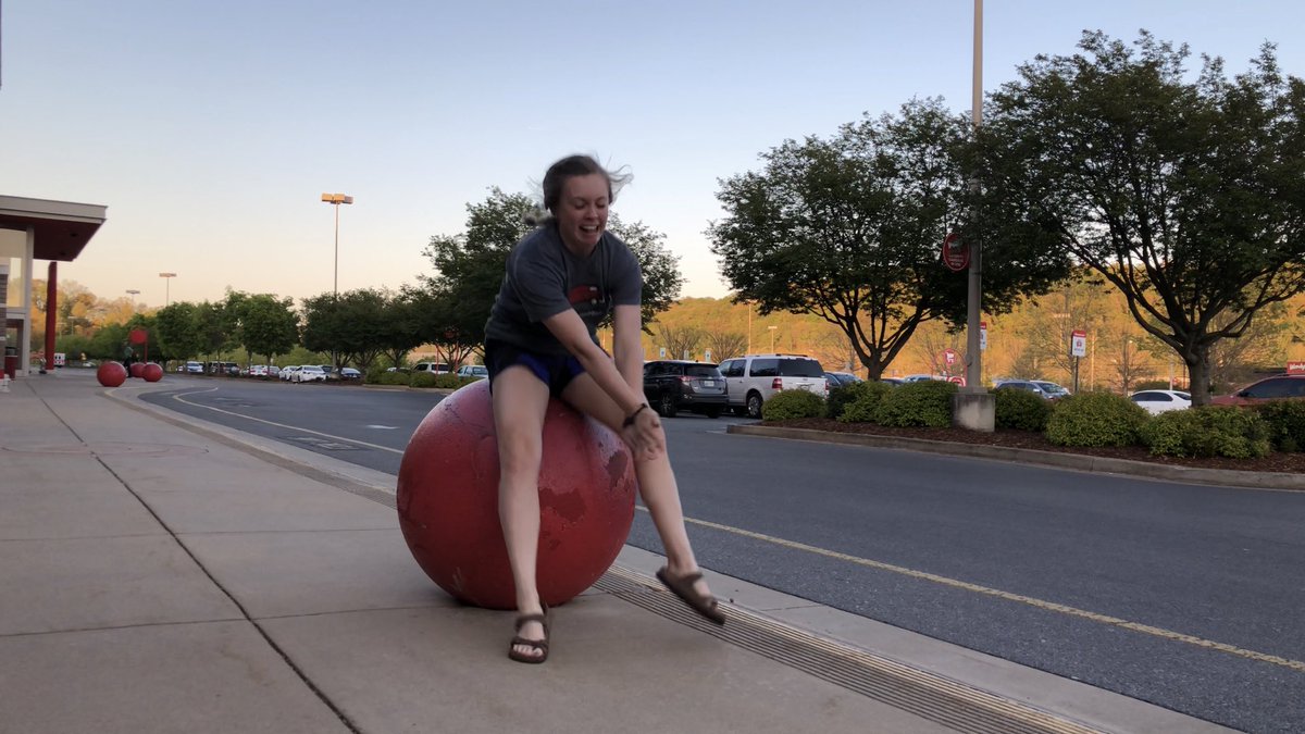 ajpalm5's tweet photo. Getting over that end of the semester hump like: https://t.co/ZqNhbqukGM