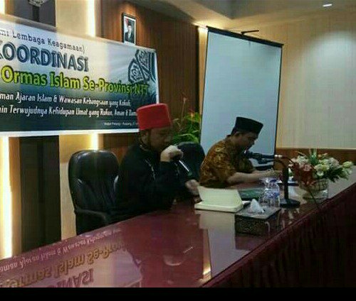 ust_lc's tweet photo. KUPANG NTT
@abdulsomad_fans @mjlhidayatullah 
@MuslimCyber_ @UstdzTengku @CNNIndonesia @arrahmah @RakyatSulsel https://t.co/BVilvSrD5O