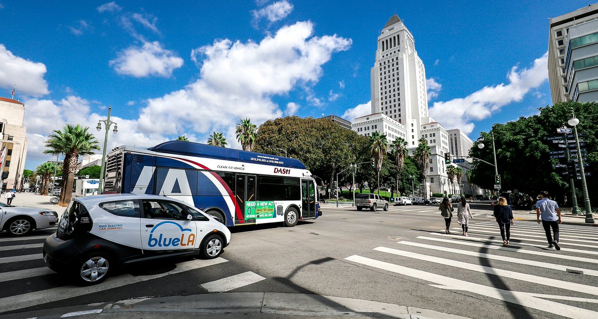 MayorOfLA's tweet photo. L.A. has been awarded $1.83 B to improve transit! 

🚗 Ease congestion
🏗️ Build new projects
🚌 More zero emission buses
🛣️ Fix freeway bottlenecks
🚛 Promote efficient freight movement

More info: Metro → https://t.co/etHroAUJnN 
More info: LADOT → https://t.co/pO9boWujRm https://t.co/ePTxqyffyc