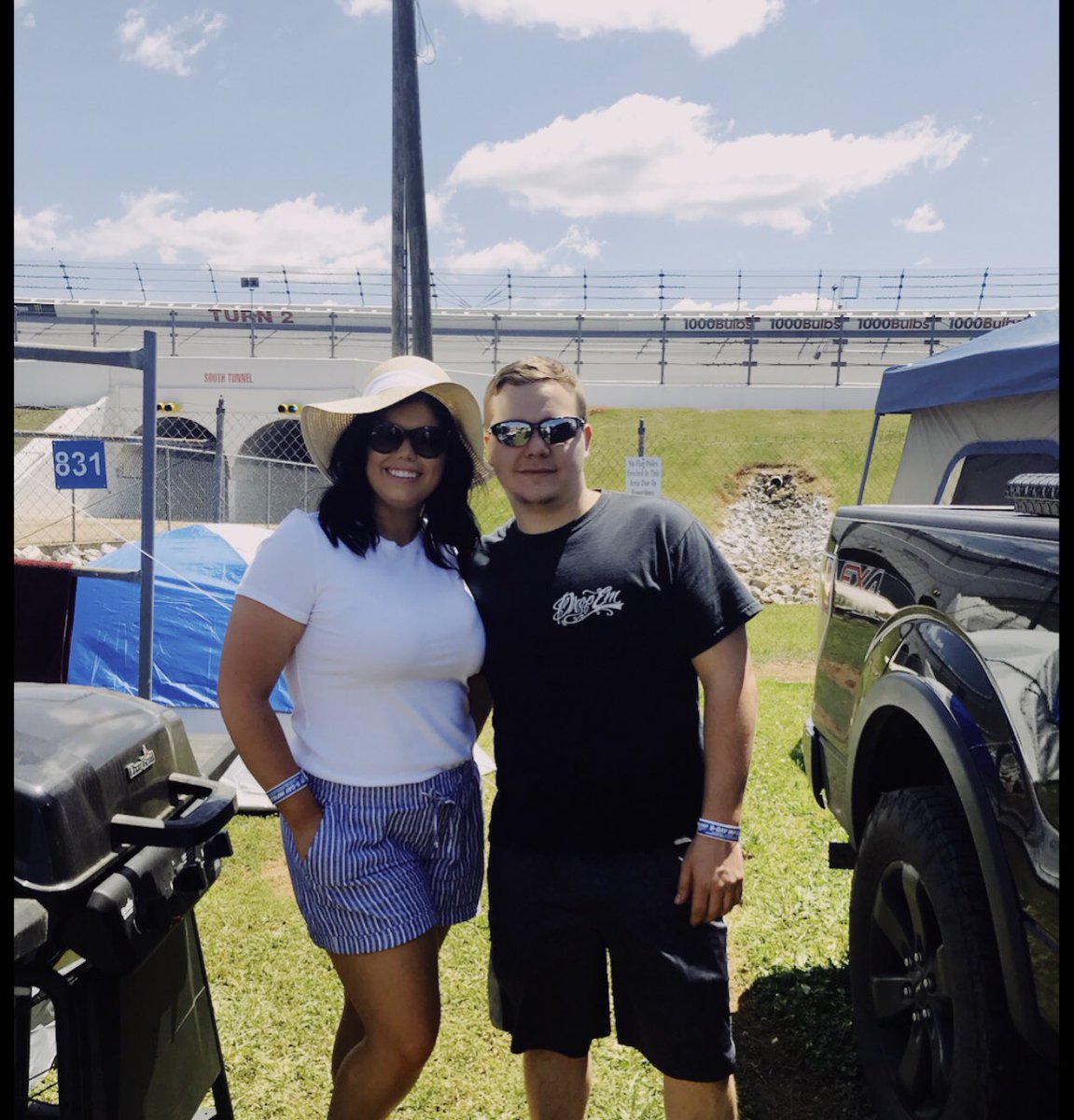 H_kdoll's tweet photo. I wouldn't have wanted to experience my first time at Talladega with anyone else, other than with my best friend🖤🏁 #talladegasuperspeedway #taladeganights #talladega #talladega2018 https://t.co/OtjJIC2q8O