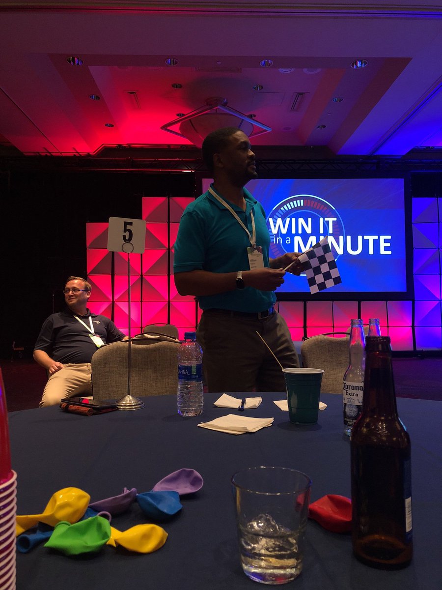 Kevdogswerve's tweet photo. Table 5!!! 
#Exchange2018 #GetConnected - https://t.co/T3OzTcDXv2 https://t.co/wJme0EmBt0