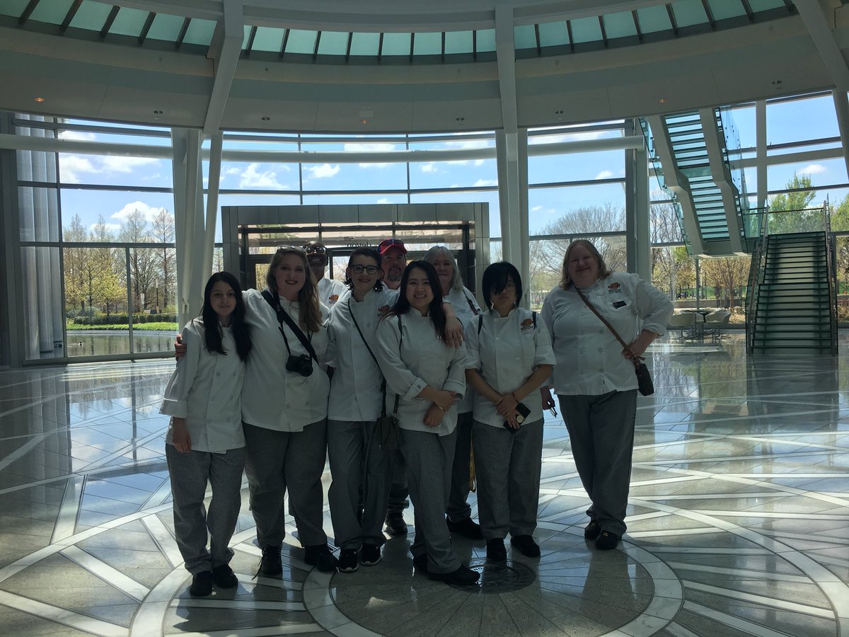 OSUITFutureChef's tweet image. OKC dine out to Vast!