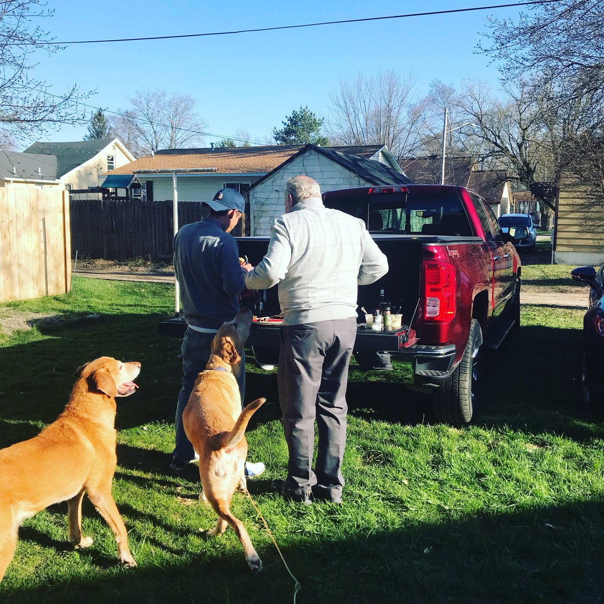 wader_2005's tweet photo. #Tailgateparty #SundayFunday https://t.co/HdjJgz24gk