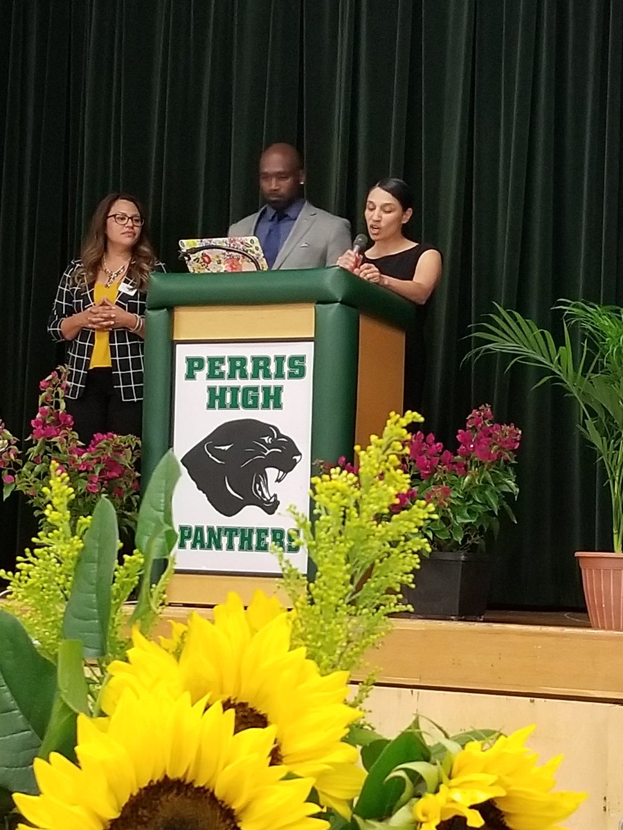 CollegeGoing's tweet photo. Recognizing parent involvement at PELI Celebration! Thanks parents! @PerrisLakeHigh @scholarplus @puhsd @rcoe https://t.co/LNXUpwp0Ig