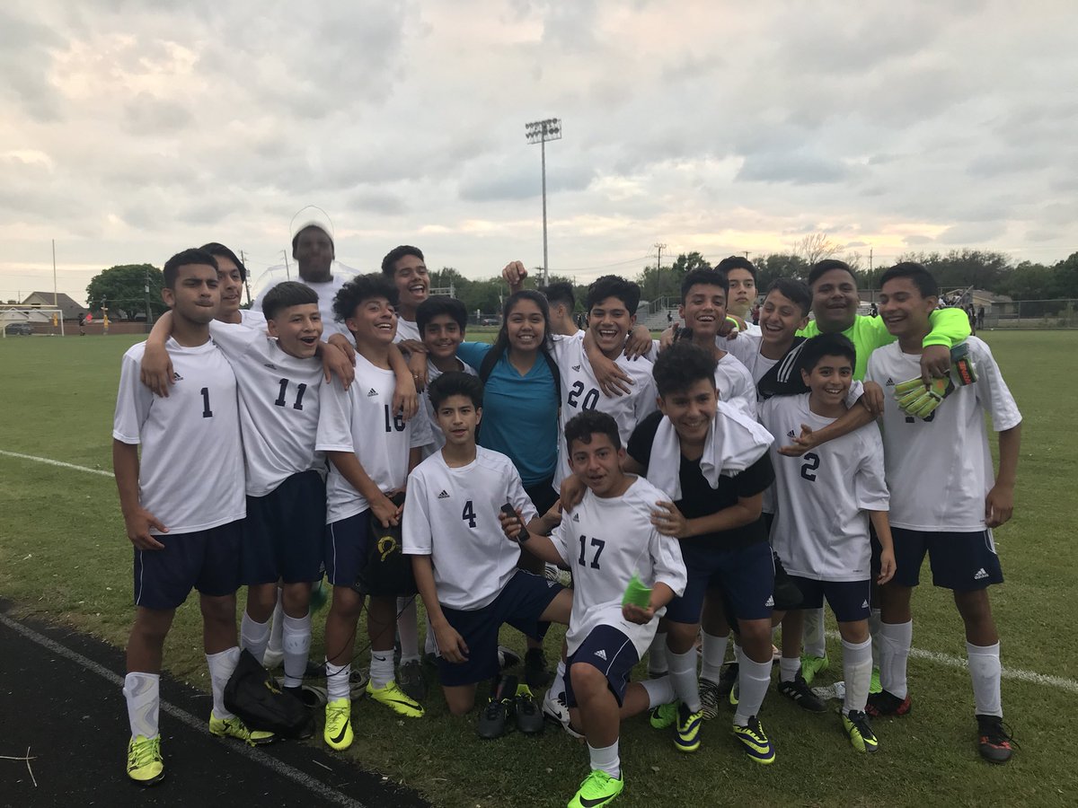 MsMartinezReads's tweet image. They got that W!! So proud of these guys! #talonterritory