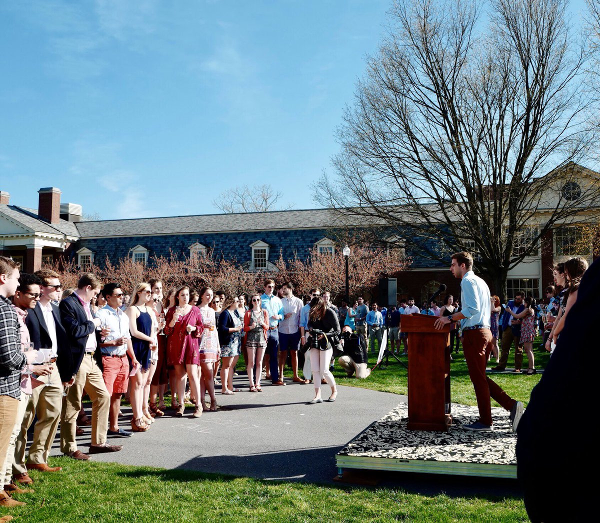 As their final day of classes at Bucknell came to a close, our seniors gathered on Malesardi Quad for a sunset toast. Here’s to four years of hard work, dedication and passion — and a future with boundless opportunities!