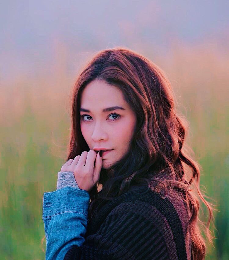 cher_putty's tweet image. #StayStrongWithChermarn 💛
แน่นอน.. ว่าไม่มีใครหรอกนะ
ที่อยากให้คนอื่นมาทำร้ายจิตใจ 
และความรู้สึกของคนที่เรารักอ่ะ 🍃
#Chermarn #TeamPloy #พลอยเฌอมาลย์ #ทีมพลอย #SupportChermarn #TheFaceAlllStars