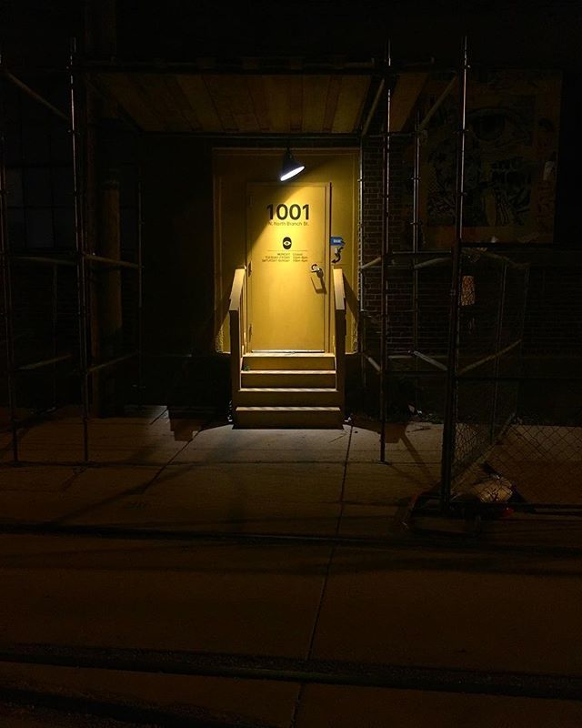 All is well in the summer dusk. 
#night #workshop #lostarts #lostlabs #gogetlost #chicago #gooseisland #productdesign #design #hiatus #architecture #industry #future #furnituredesign #industrialdesign #startups ift.tt/2JGMZqu