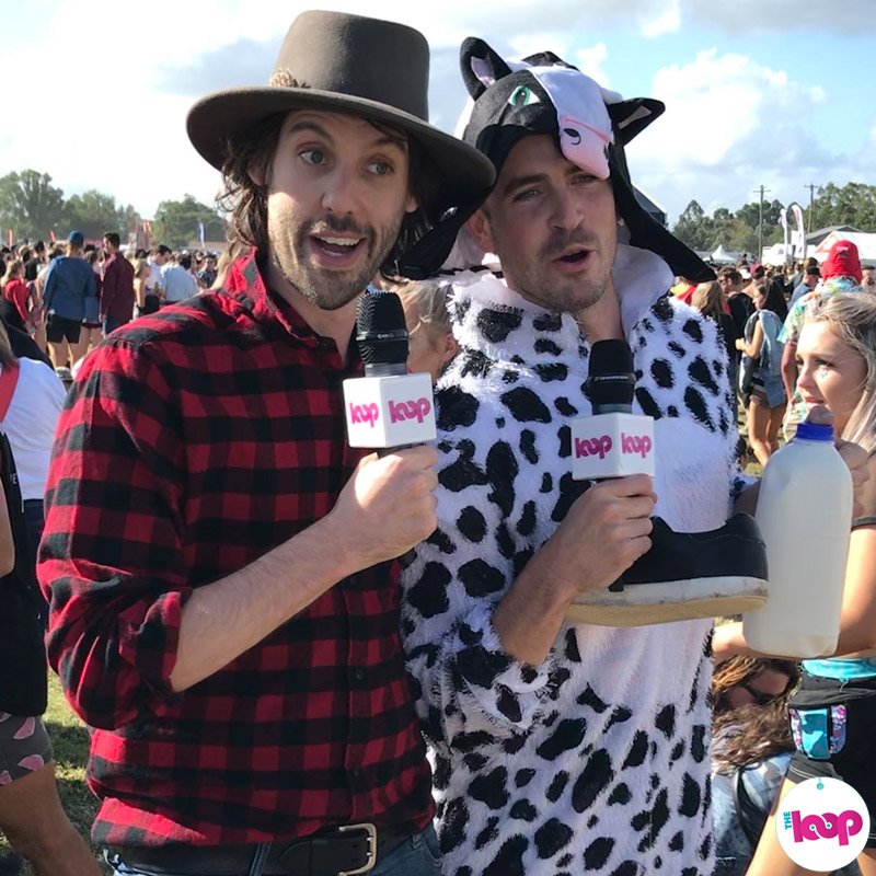 TheLoopAu's tweet image. This Saturday is our @groovinthemoo special...so we decided to hit the fields and see if the punters can stomach a milk shoey...aka a MOOEY! 🥛👞

#LoopGTM - 9am Saturday on ELEVEN