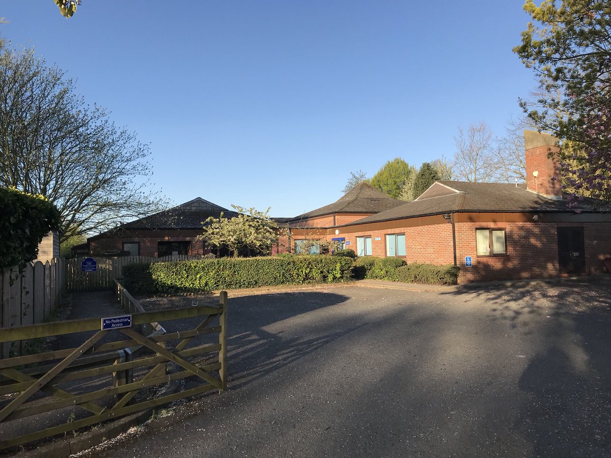 Cliffe Village tweet media