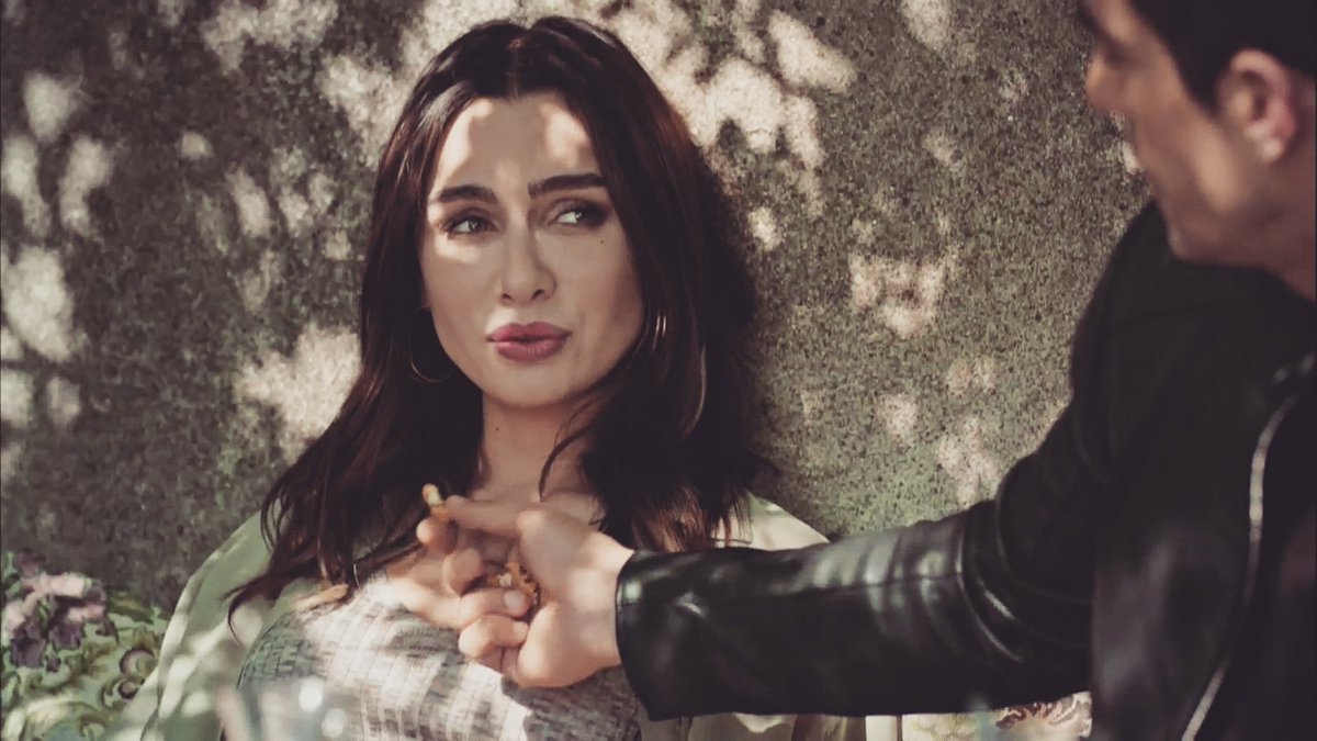 "You are my world and nothing will ever change that..." ❤

#SiyahBeyazAşk #AsFer #BirceAkalay #İbrahimÇelikkol #AslıAslan #FerhatAslan #BöyleBitemez #AsFerBitmez