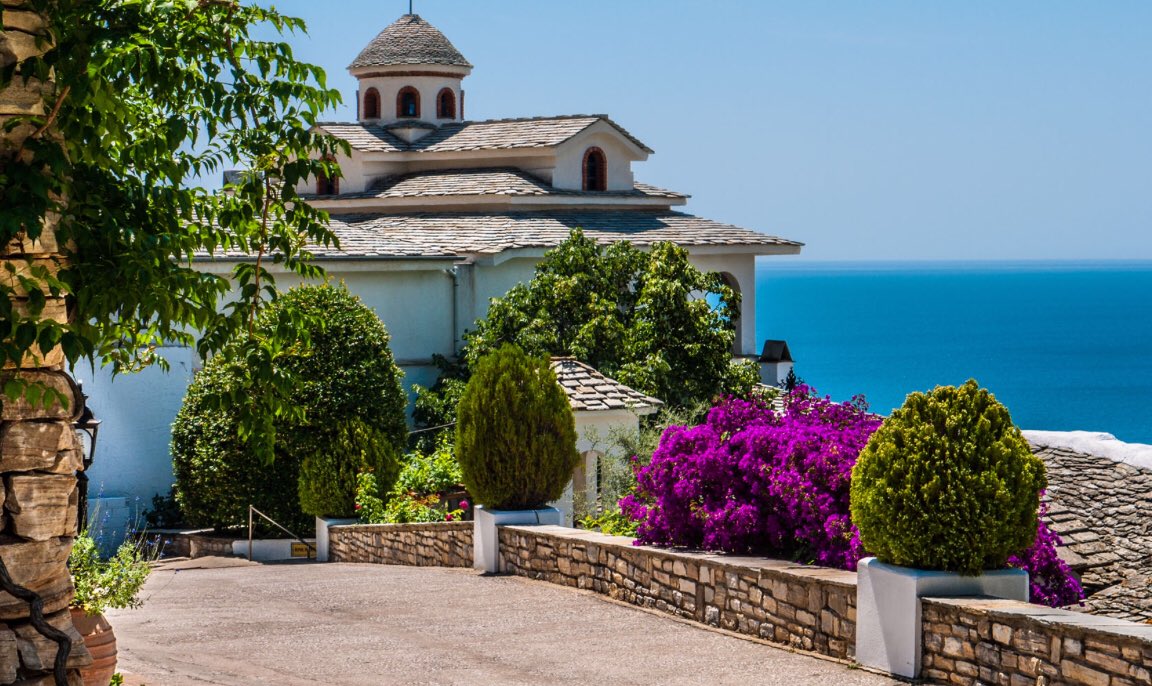 mvlazaridis's tweet photo. Καλό μήνα! Καλή Πρωτομαγιά! #thassos #thassosview https://t.co/Qbx41O68AG