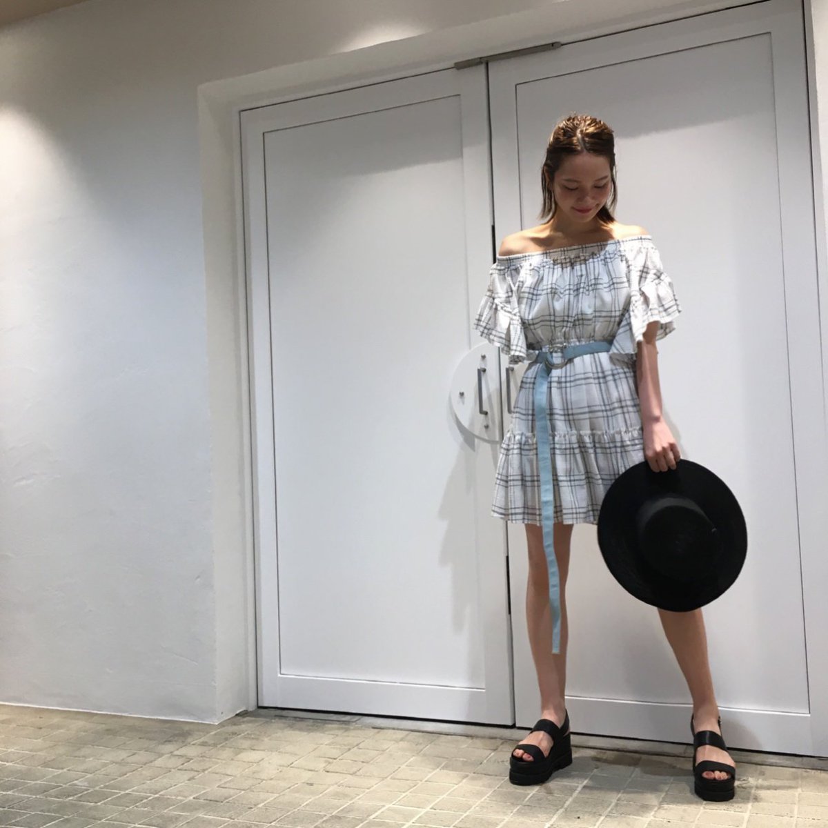 Snidel公式アカウント Staff Snap ガーゼのようなコットンラミー素材は 柔らかく着心地抜群 袖はフレンチスリーブに 大ぶりなフリルが華やかさを演出 コットンラミーオフショルワンピース 14 000yen Tax チェック T Co Ap9mylksls Snidel公式アカウント Staff Snap ガーゼのようなコットンラミー素材は 柔らかく着心地抜群 袖はフレンチスリーブに 大ぶりなフリルが華やかさを演出 コットンラミーオフショルワンピース 14 000yen Tax チェック T Co Ap9mylksls