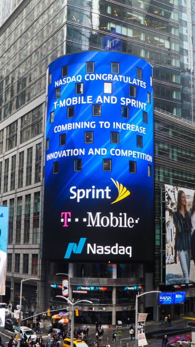 marceloclaure's tweet photo. Thanks to our friends at @Nasdaq https://t.co/gb4KoVTR8g