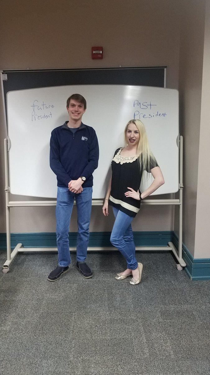 BloomURepubs tweet picture