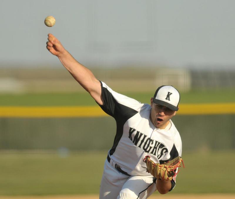 Prep baseball: Dudzinski throws no-hitter as Kaneland beats Sycamore daily-chronicle.com/2018/05/01/bas…