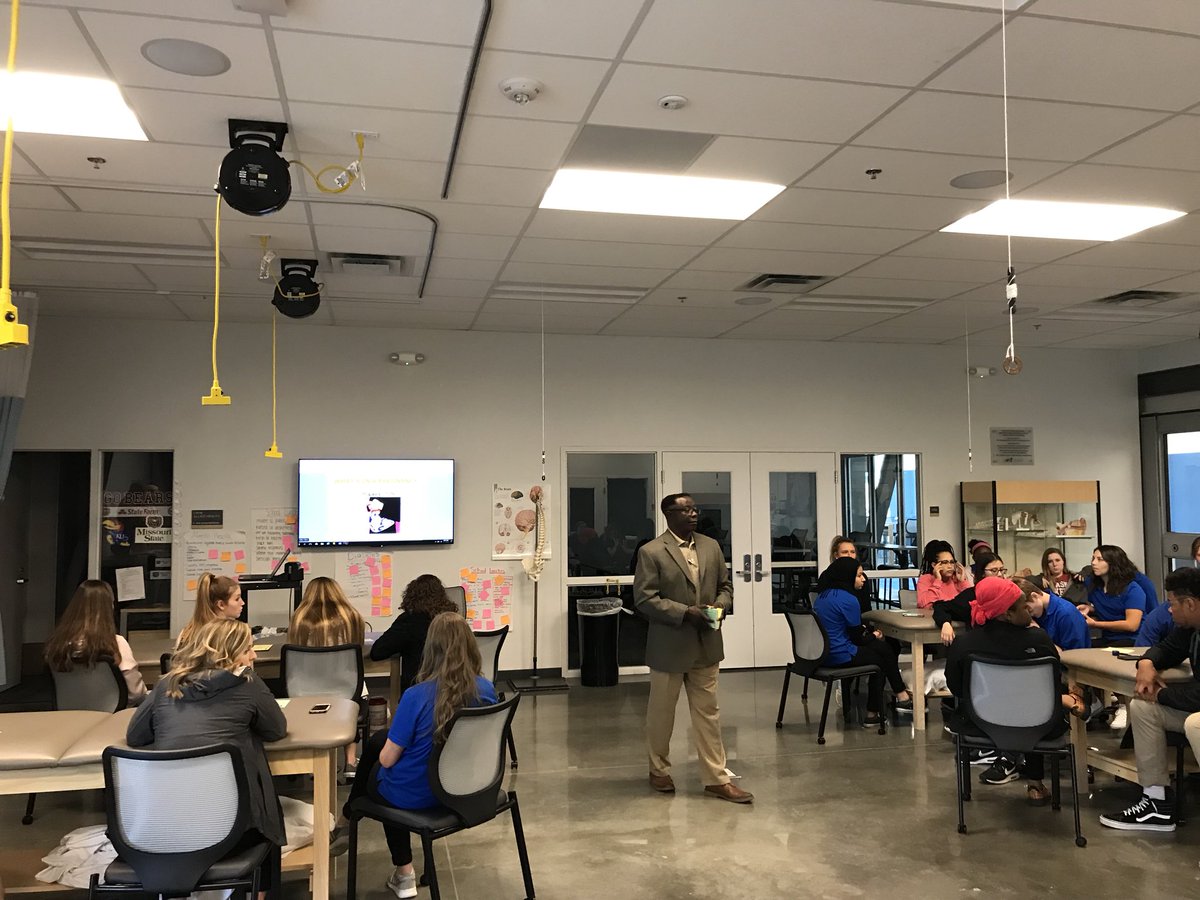 STAAlliedHealth's tweet photo. Allied Health Ss learning about the importance of diversity in health care from Dr. Ngomsi https://t.co/VqpfTlMgyF