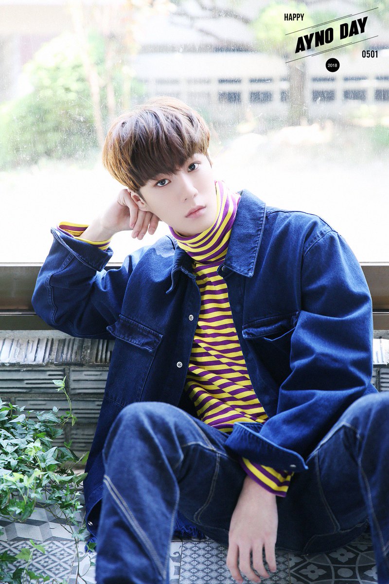 VAV_official's tweet photo. 0501 Happy Ayno Day

뱀즈의, #뱀즈 에게, 뱀즈를 위한
#에이노 생일 기념, 첫번째 선물!!!
수락하시겠습니까? Yes / 네

#VAV #브이에이브이 #Ayno #에이노
#HappyAynoDay #에이노데이 #윤호데이
#0501 #HappyBirthday_Ayno #생일축하해 https://t.co/iQLYWubBPU