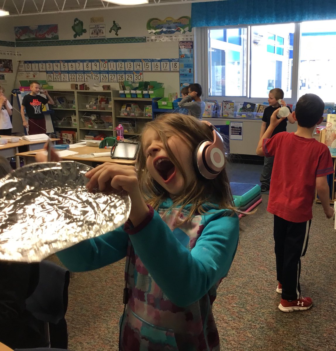 ChipGrover's tweet photo. Mrs. Grover’s first graders experimented with sound using metal pie plates, paper cups and strings, and rubber band guitars!  #ncecsd #northinnovates @NorthCreekElem https://t.co/HbEuEigiip