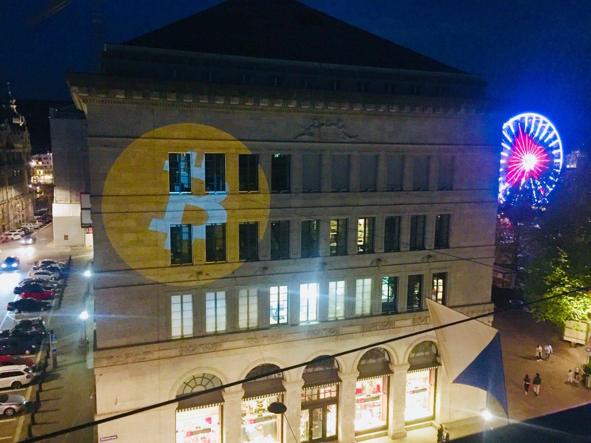 A giant Bitcoin logo has been projected onto the Swiss National Bank in the centre of Zurich.

Bullish on more hilarious 'publicity stunts' 😂🚀 

#BitcoinOverBanks