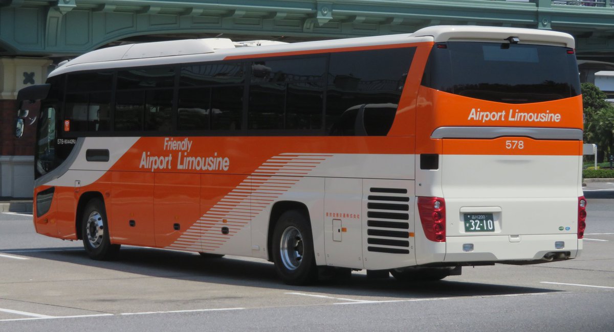 Vitamintecno Twitterissa ディズニーランドにて 東京空港交通の新型セレガ 576 ru 品川0か3210 2tg代の新型セレガ 大栄と同じように希望ナンバーではなく緑ナンバーでの登録になっています