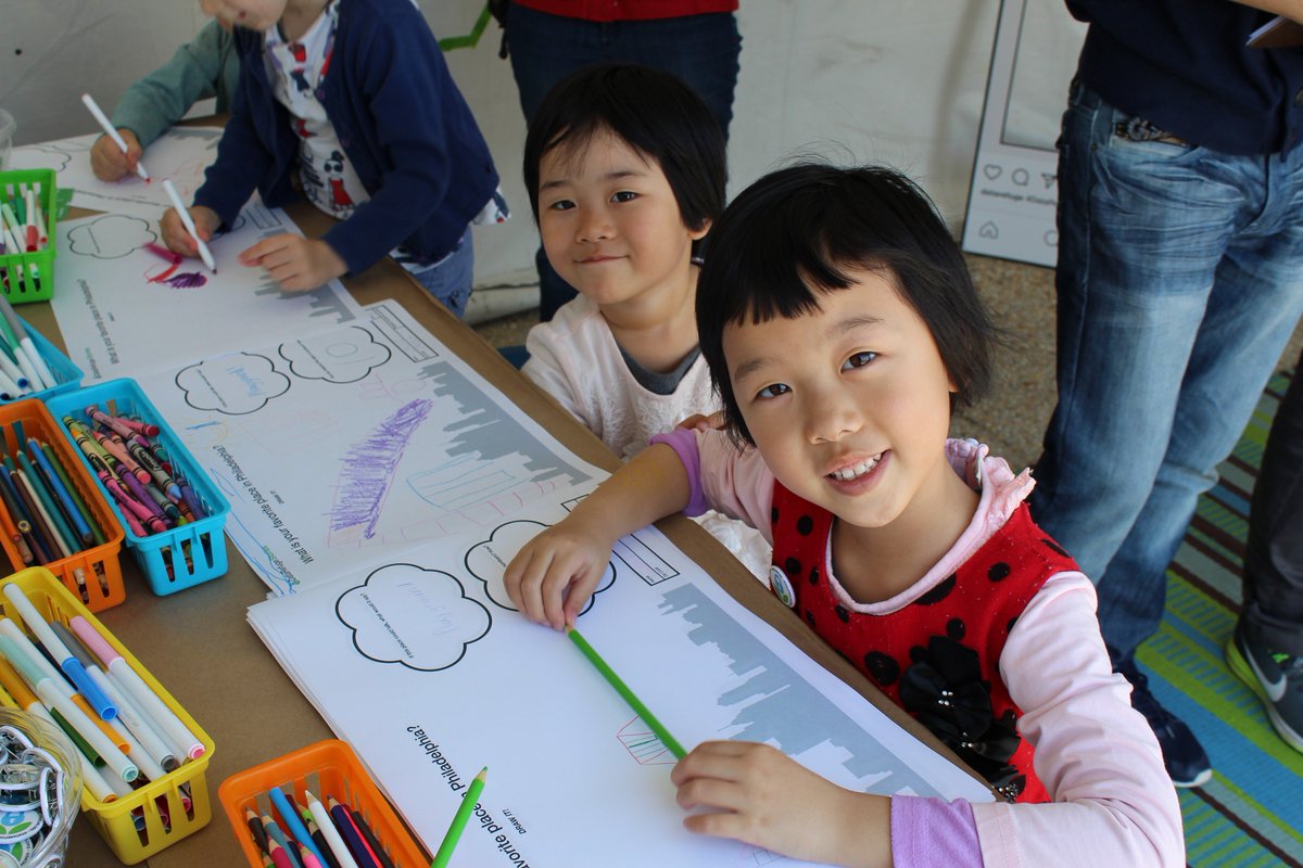 DataRefuge's tweet image. Meet some of our youngest #DataStorytellers who contributed to our growing data storybank (stories.datarefuge.org) on Saturday at the @PhilaSciFest at our booth: Is it art or science?  #datastories #datarefuge #natgeo #sciencefestival #publicengagement #data #art